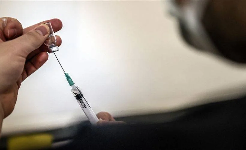Malezya'dan Sinovac ve AstraZeneca aşılarının kullanımına şartlı onay