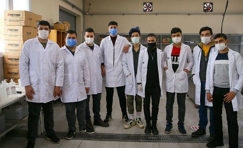 Meslek lisesinin ürettiği dezenfektanlar ihraç ediliyor