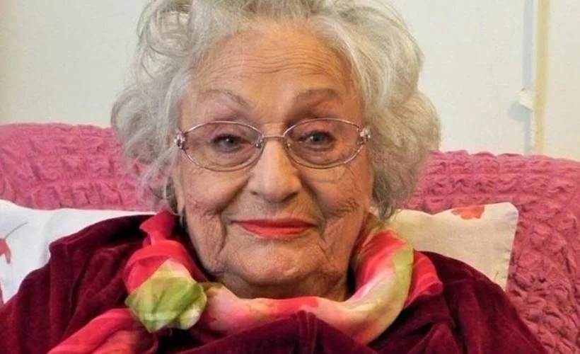 Oyuncu Karındaş hayatını kaybetti