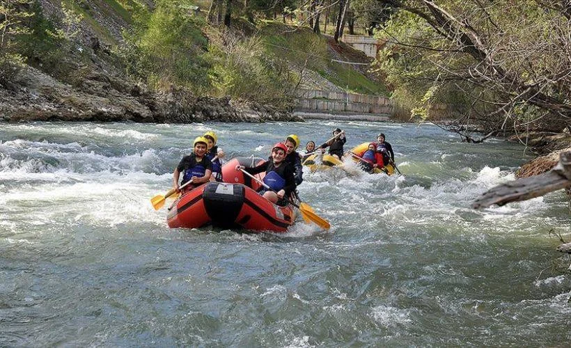 Raftingde emanet botla yakaladıkları başarıyı, uluslararası arenada da hedefliyorlar