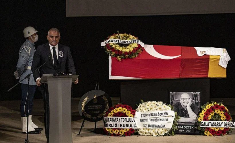 Rasim Öztekin, son yolculuğuna uğurlanıyor