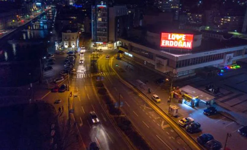 Saraybosna'da 'Love Erdoğan' ilanı