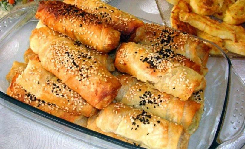Sodalı rulo börek tarifi | Sodalı buzluk böreği nasıl yapılır?