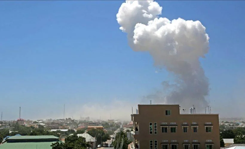 Somali'de BM ve Afrika Birliği binalarına havan topu saldırısı