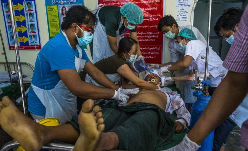 Tayland ve Vietnam, Myanmar'daki vatandaşlarını tahliye edecek
