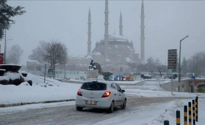 Yarın Edirne'de okullar tatil mi? 24- 25 Mart 2021 Edirne yüz yüze eğitim tatil mi?