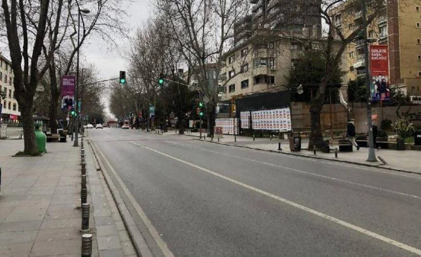 82 saatlik sokağa çıkma kısıtlaması sona erdi