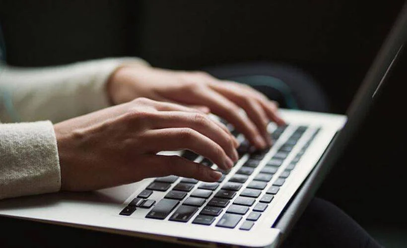 AB'den kritik karar! İnternetten bir saat içinde kaldırılacak