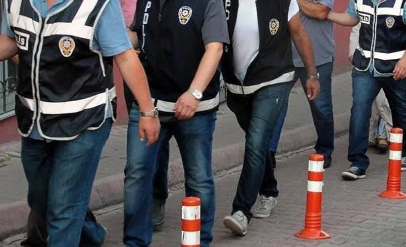 Adana'da kaçakçılık operasyonu: 8 şüpheli yakalandı