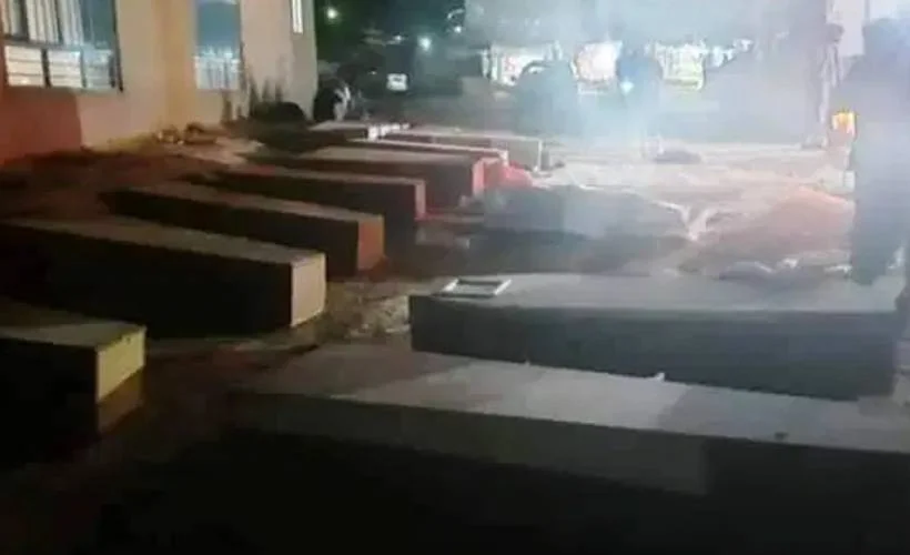 Afganistan'da feci kaza: 14 ölü, 12 yaralı