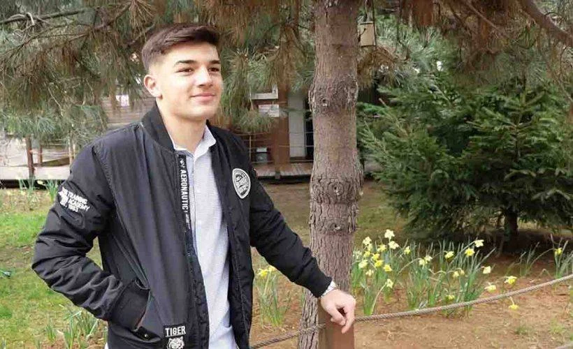 Apple'ın yeni yüzü kim oldu? Mustafa Mert Topal kimdir?