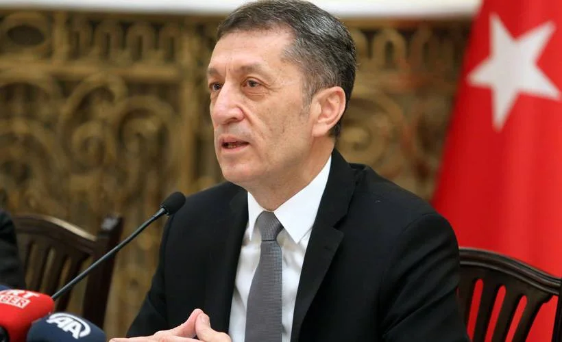 Bakan Selçuk'tan '23 Nisan kutlamaları' açıklaması