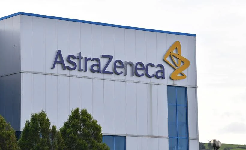 Bir ülke daha AstraZeneca aşısını askıya aldı