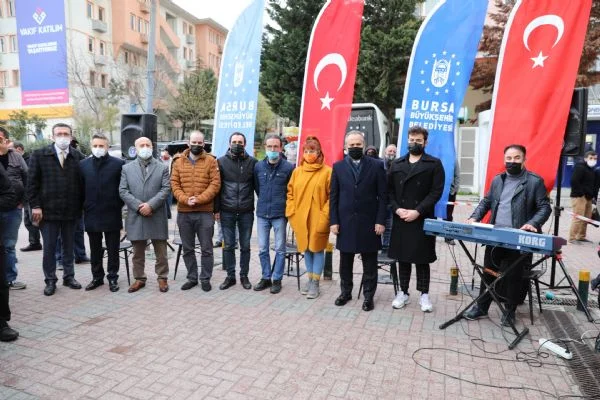 Bursa'nın sokakları notalarla renkleniyor