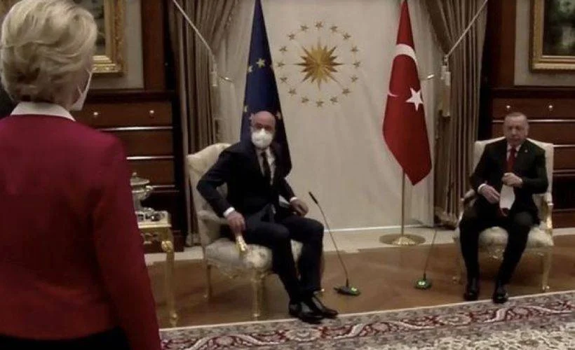 Der Spiegel: Hata ev sahibi Erdoğan'da değil, Konsey Başkanı Michel'deydi