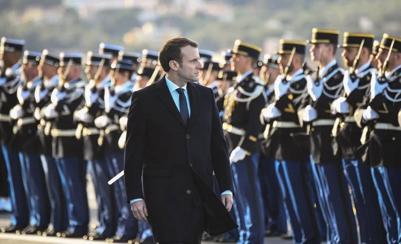 Fransız generallerden Macron'a: Büyüyen kaosu engellemezsen iç savaş çıkar