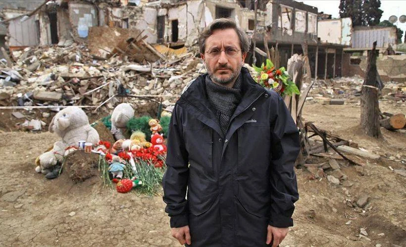 İletişim Başkanı Altun, Ermenistan'ın füzelerle saldırdığı Gence'yi ziyaret etti