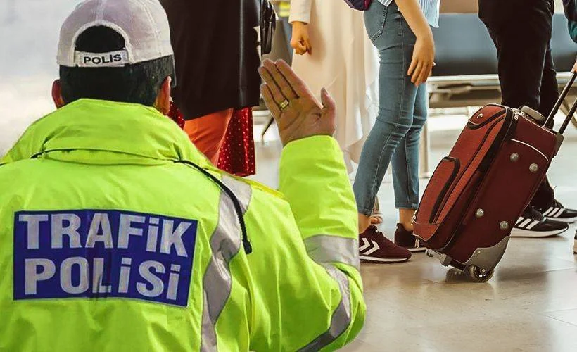 Kırmızı illerde (çok yüksek riskli) seyahat yasağı geldi mi? Hangi illerde şehirler arası seyahat kısıtlaması gelebilir?