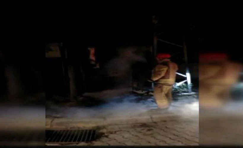 Korku dolu anlar! Silivri'de trafo patladı, mahalleli elektriksiz kaldı