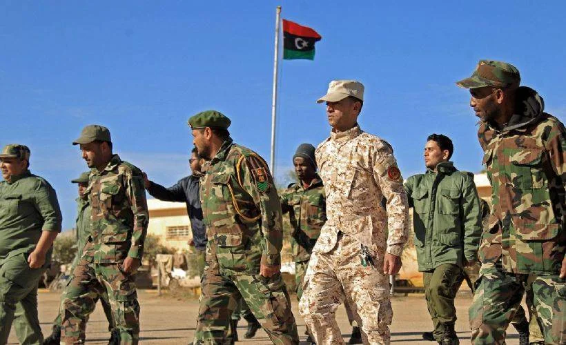 Libya ordusu: Mısır'dan gelen iki uçak silah yüklü