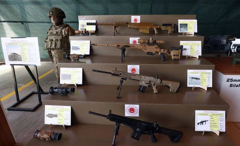 Mehmetçiklerin üs bölgelerindeki teçhizat ve donanımları tanıtıldı