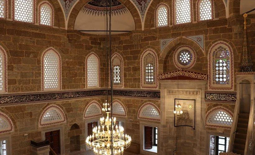 Mimar Sinan'ın eseri Pertev Mehmet Paşa Camisi ibadete hazır