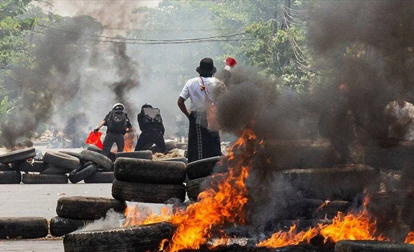 Myanmar ordusu Bago'da protestoculara ateş açtı: 80 ölü