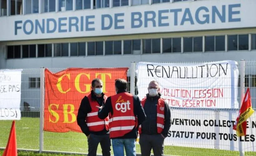 Otomotiv devi Renault'un çalışanları, fabrika müdürlerini rehin aldı