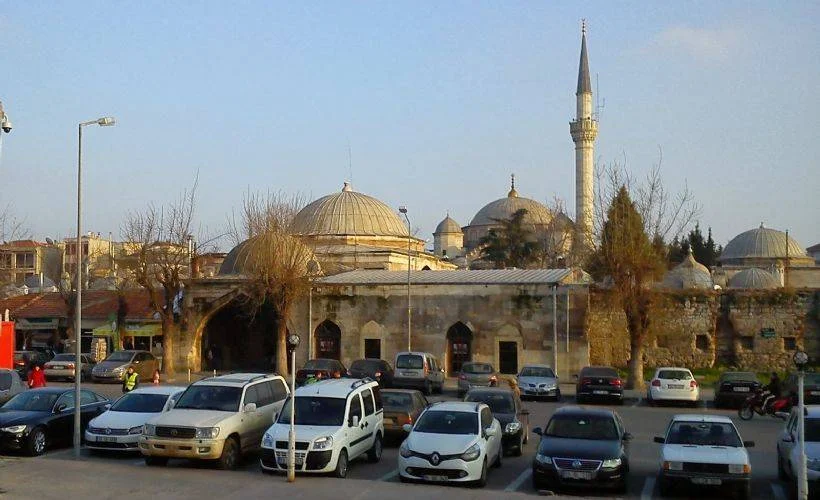 Prof. Dr. Ortaylı: Tarihi camiler otopark oldu