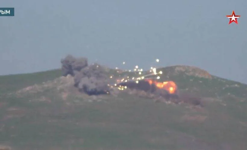 Resmi TV kanalı duyurdu... Rusya S-400'leri ateşledi
