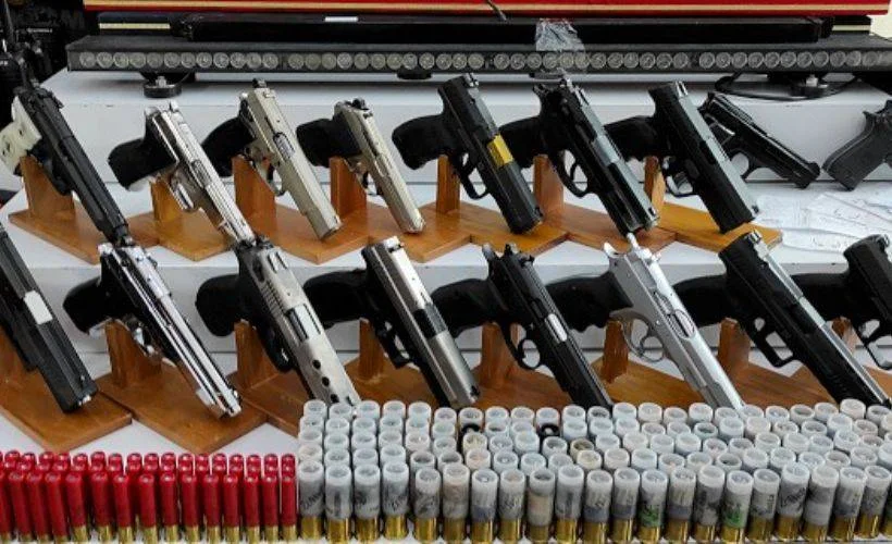 Sedat Peker'in elebaşı olduğu belirtilen suç örgütüne yönelik operasyonda ele geçirilenler