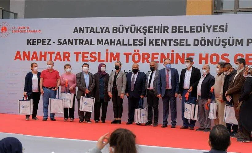 Sur Yapı Antalya'da 678 daire daha teslim edildi