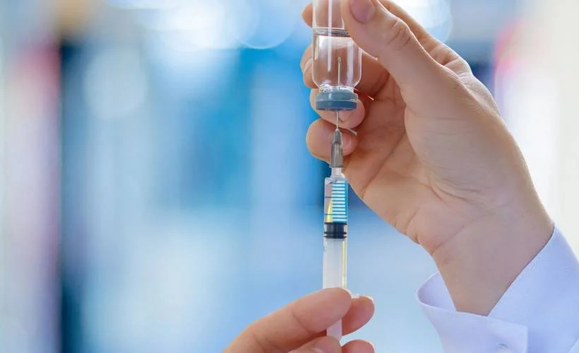 Ukrayna'ya 367 bin doz AstraZeneca aşısı temini