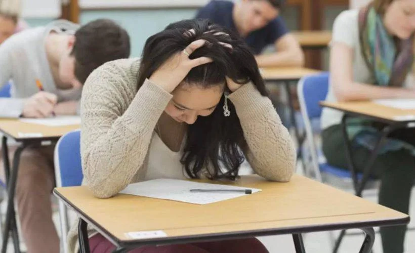 Üniversite yüz yüze sınavlar tam kapanmada ertelendi mi? Üniversitelerde sınavlar iptal mi edildi?