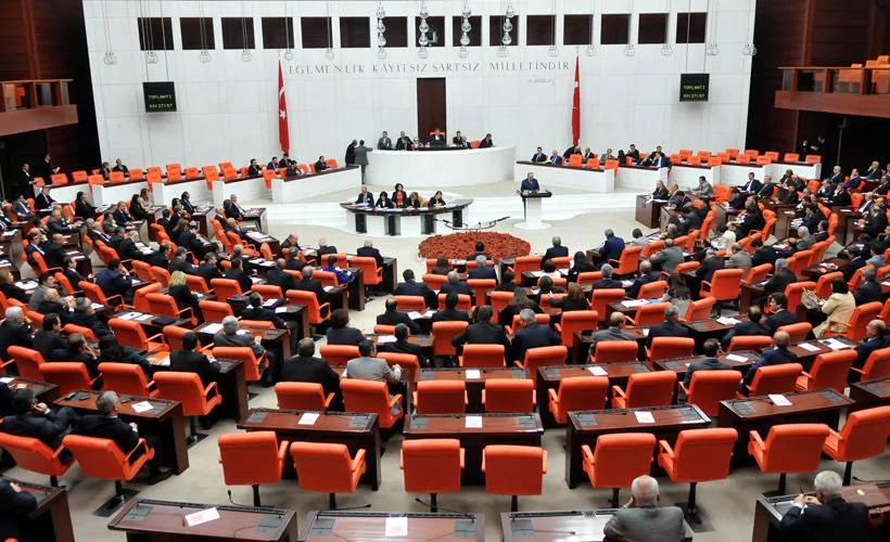 AK Parti'den Meclis'e yeni kanun teklifi