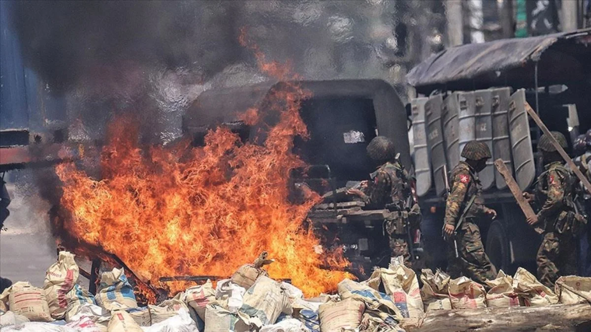 BM: Myanmar'da şubattaki darbeden bu yana 121 binden fazla kişi yerinden edildi