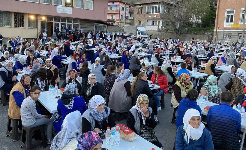 Bulgaristan Müslümanları 'Kardeşlik Sofrası'nda buluştu