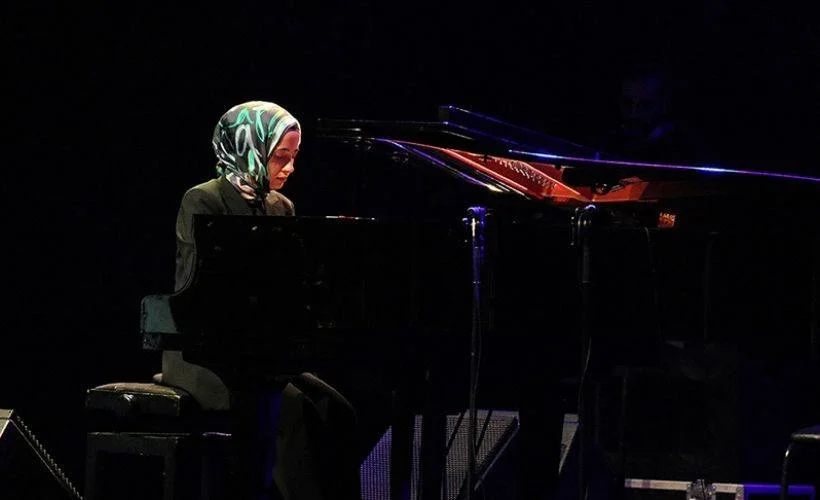 Büşra Kayıkçı, DG Classics'te albümü olan ilk Türk müzisyen olarak tarihe geçti