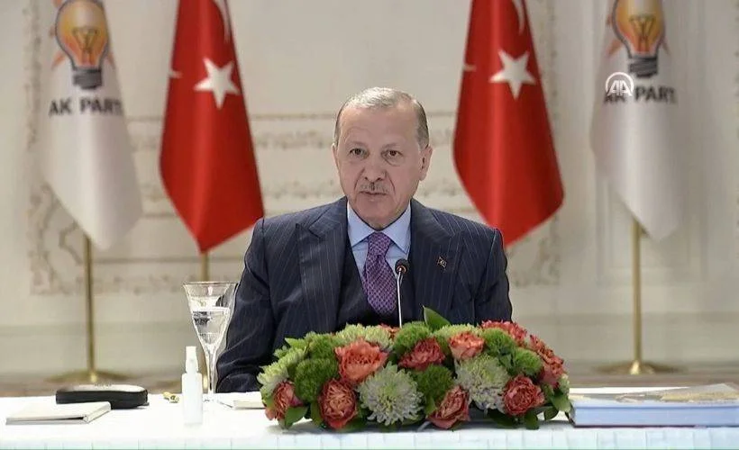 Cumhurbaşkanı Erdoğan, gençlerle 'En Uzun İftar Sofrası'nda buluştu