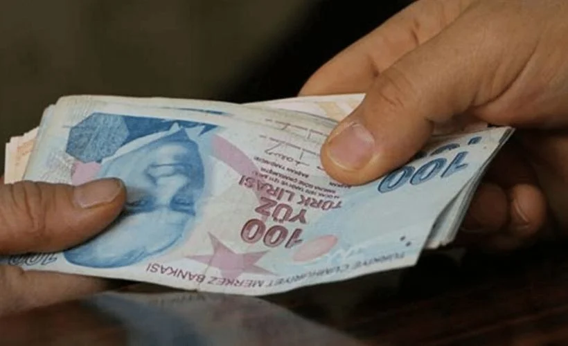 Emekli olup çalışınca emekli maaşı kesilir mi?