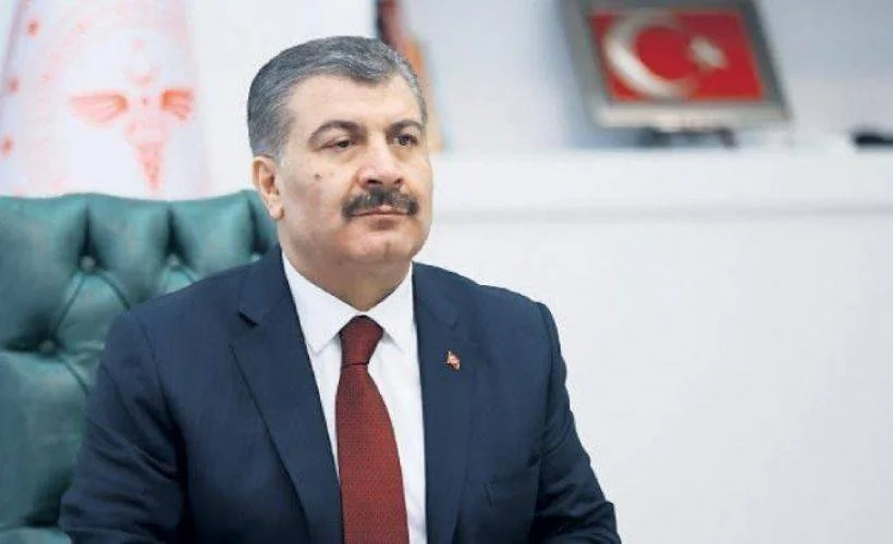 Fahrettin Koca'dan 'Dünya Ebeler Günü' mesajı: Sağlık hizmetleri doğumla başlar