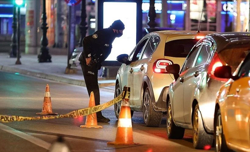 Hafta sonu uygulanacak sokağa çıkma kısıtlaması başladı