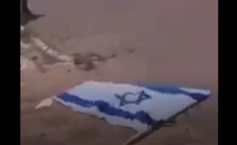 Hamas İsrail'in saldırılarına karşılık verdi