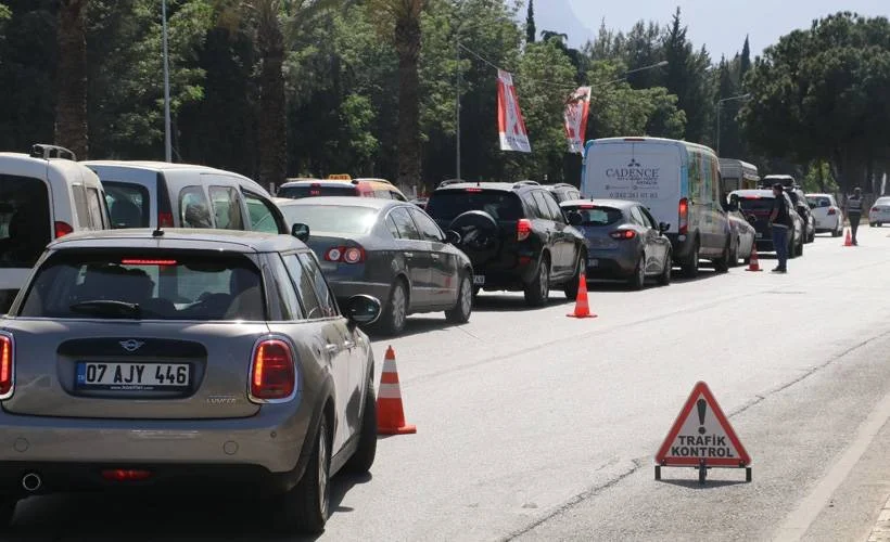 İçişleri Bakanlığı'ndan tam kapanma açıklaması: 8 soru daha yanıtlandı