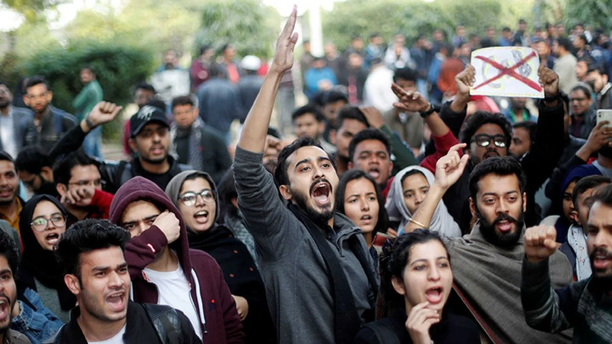 İngiltere'den Hz. Muhammed'e saygısızlığa prim!