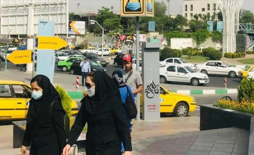 İran'da son 24 saatte 391 kişi Kovid-19'dan hayatını kaybetti