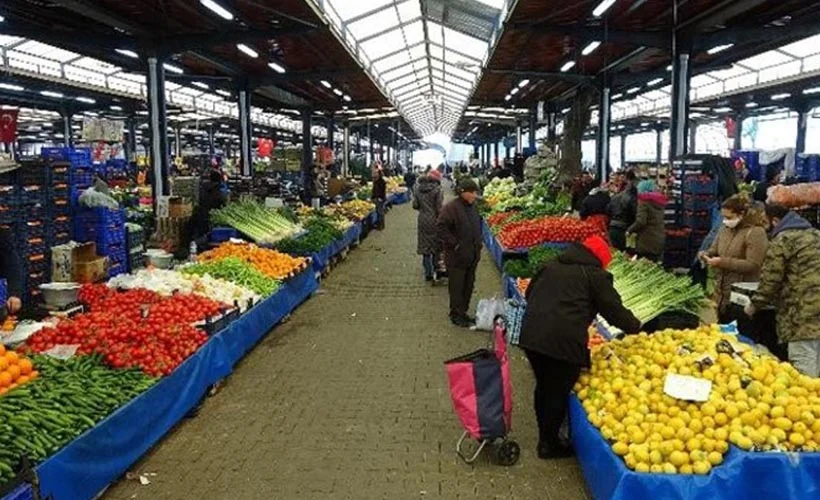İstanbul'da pazar yerleri ikinci kez açıldı