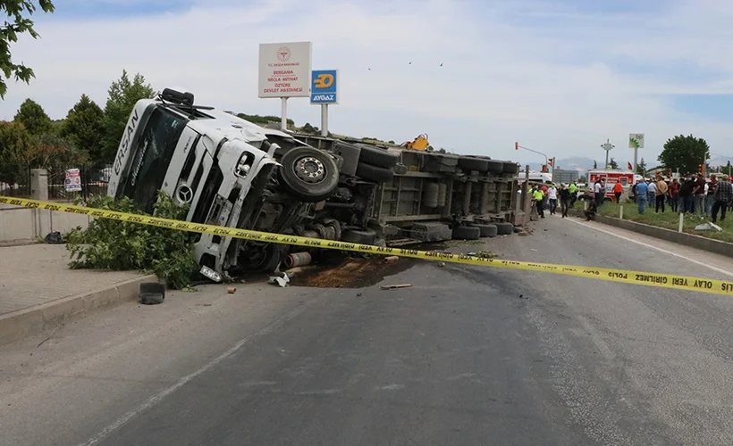 İzmir'de talihsiz kaza: 2 ölü