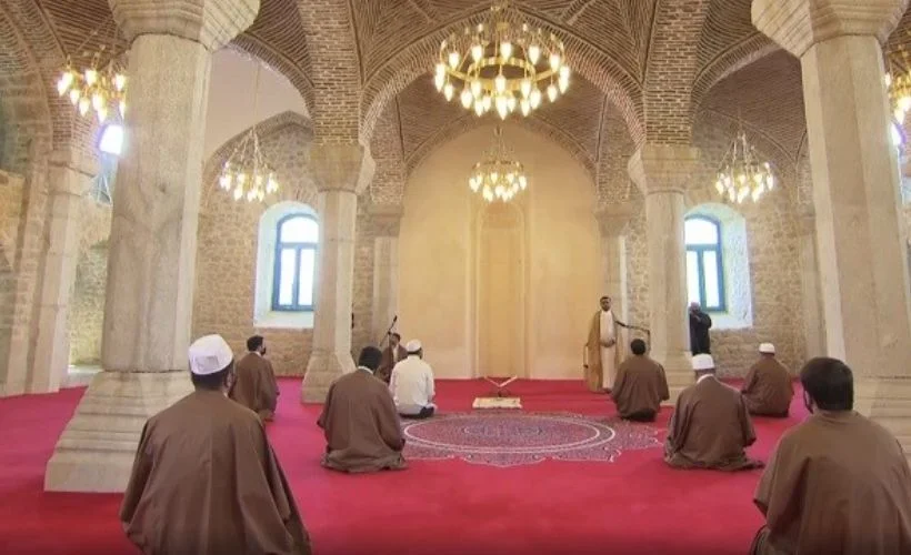 Karabağ'ın sembol şehri Şuşa'da 29 yıl sonra ilk bayram namazı kılındı