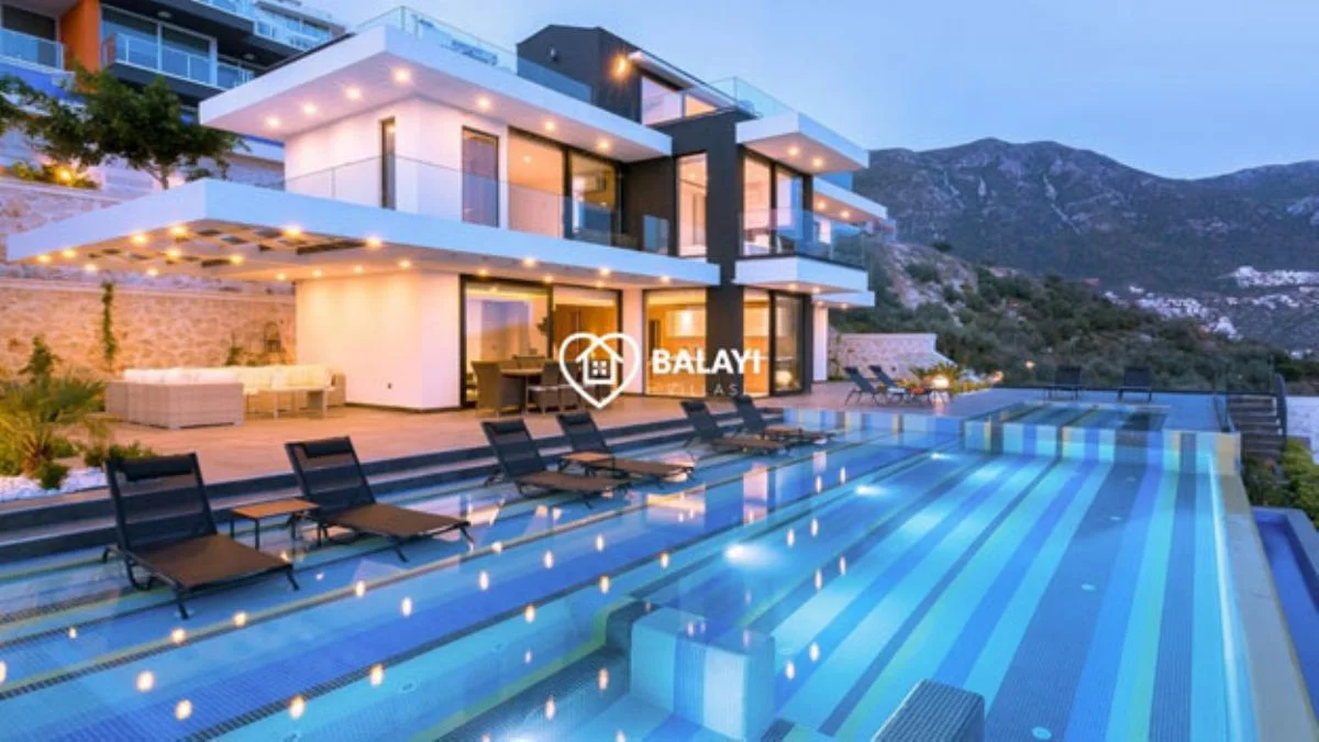 Kaş'taki kiralık villalarda lüksün tadını çıkarın